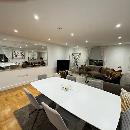 High Deluxe Standard Flat For 6 People In The Heart Of Apartment *