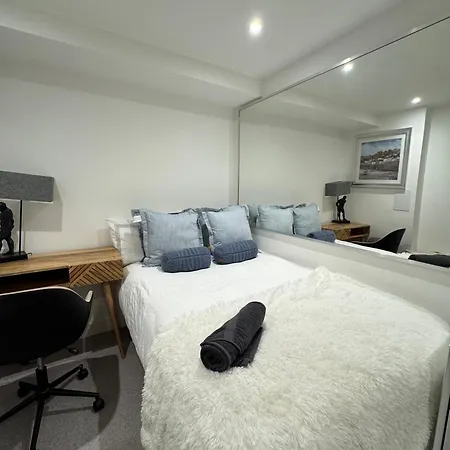 High Deluxe Standard Flat For 6 People In The Heart Of