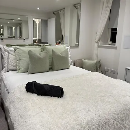 Apartment High Deluxe Standard Flat For 6 People In The Heart Of