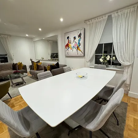 High Deluxe Standard Flat For 6 People In The Heart Of London