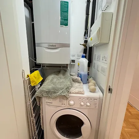 High Deluxe Standard Flat For 6 People In The Heart Of Apartment