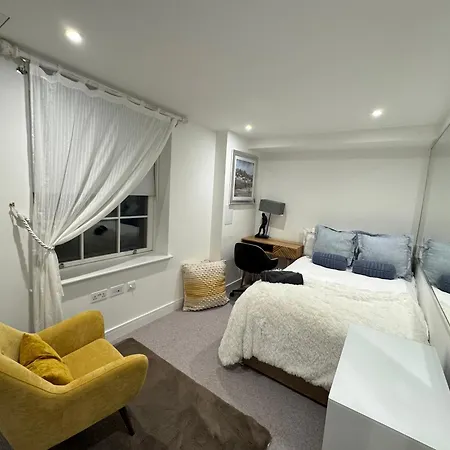 High Deluxe Standard Flat For 6 People In The Heart Of * London