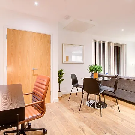 Hybrid Resi - London, Greenwich Near O2 Arena * London