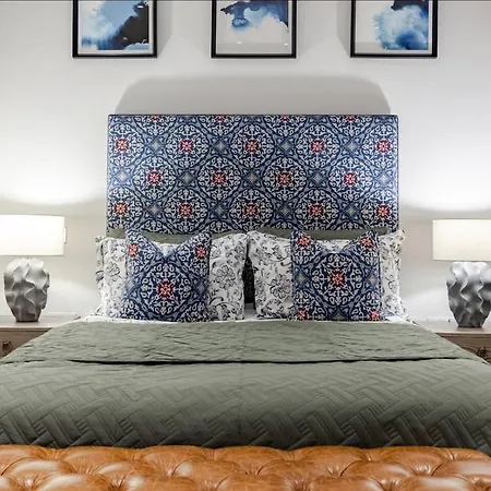 Luxurious 3 Bed Covent Garden Penthouse *