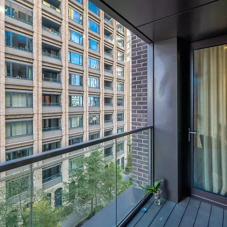 Appartement Riverfront Retreat In 2 Bed 2 Bath *
