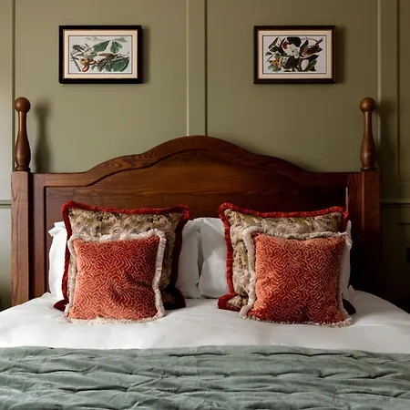 Coach & Horses Hotel
