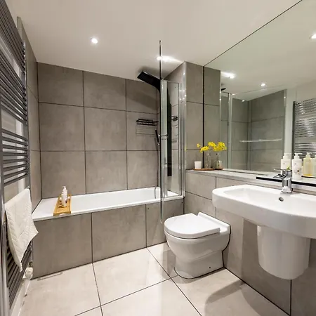 By Spitalfields & Liverpool Street Station Apartment London