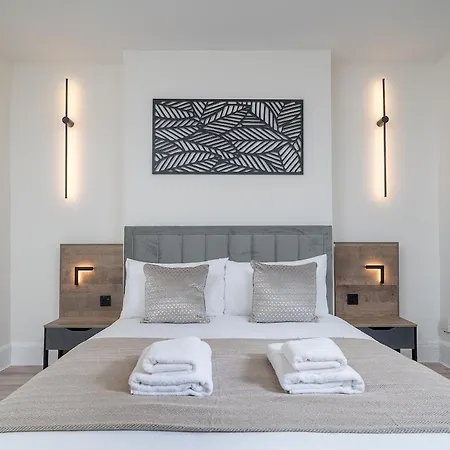 Spacious 2bed Flat Free Parking And Garden アパート ロンドン