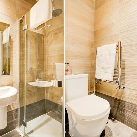 Dancenter Southwark Near Bridge Hotel 3*