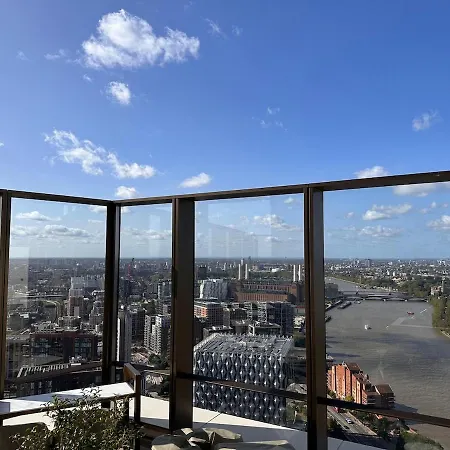 Apartment Large Luxury Riverside 2 Bedroom In Battersea London