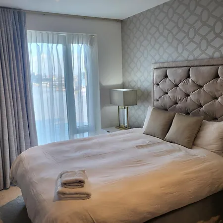 Amazing Sea View Apt, 公寓