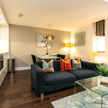 Modern 1br Flat, 2min Tube * London