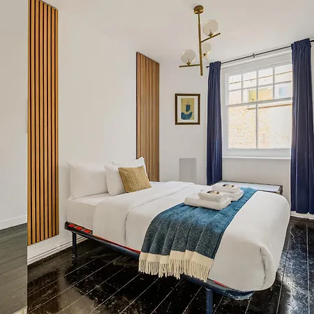 Covent Garden Gem - Charming 1 Bedroom Flat * London