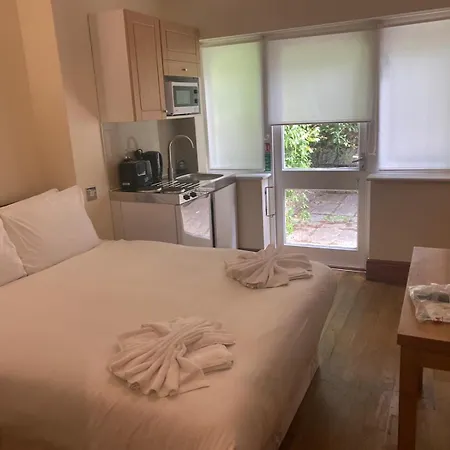 Bed & Breakfast Inverness Terrace London