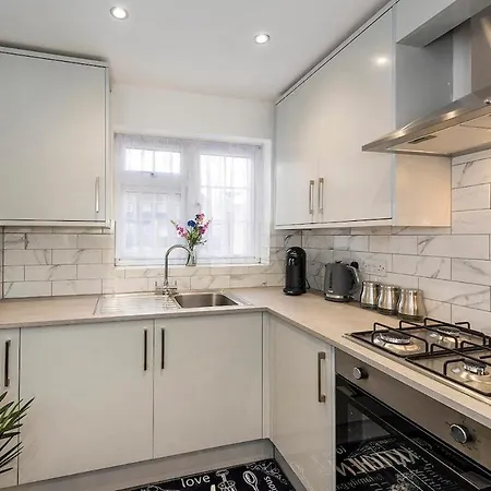 Guild 3 Bedrooms 3 Bathroom - Fast London Access Erith