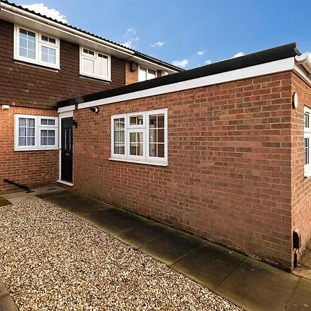 Guild 3 Bedrooms 3 Bathroom - Fast London Access *