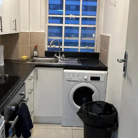 Marble Arch Apartman *