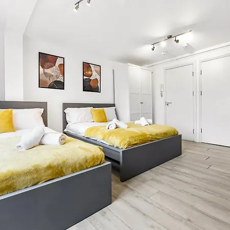 Cosy Farringdon