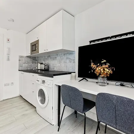 Cosy Farringdon