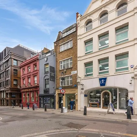Cosy Farringdon Apartment London