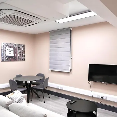 Apartman Charming 1br Flats In The Heart Of Of