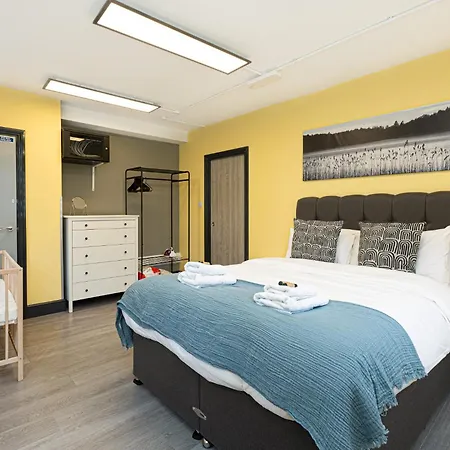 Charming 1br Flats In The Heart Of Of Apartman