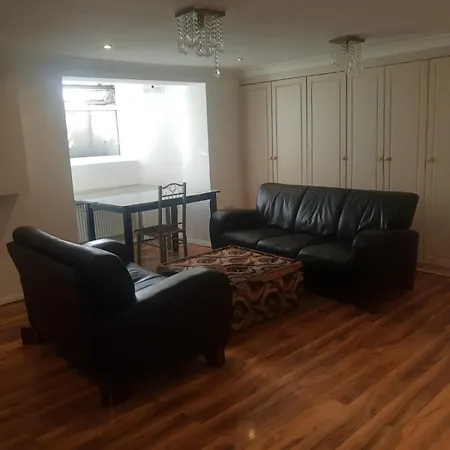 Ubytování v soukromí Rayan's Stratford Londýn