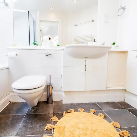 Spacious 4-bed In St.john's Wood