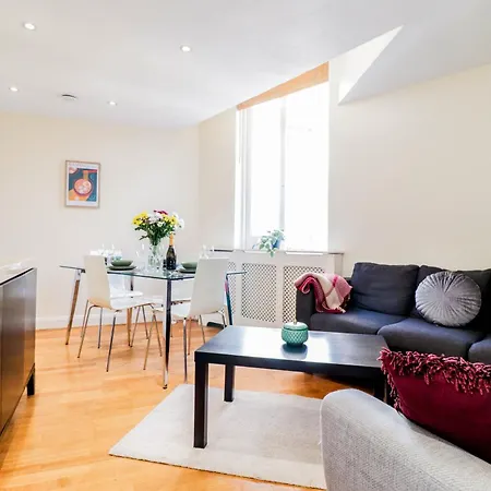 Spacious 4-bed In St.john's Wood * Londra