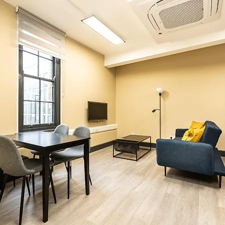 Charming 1br Flats In The Heart Of Of *