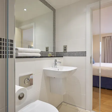 Hotel Marlin Waterloo 4*