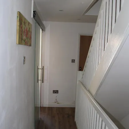 Euston Private Bedrooms 119a 1-4 * London