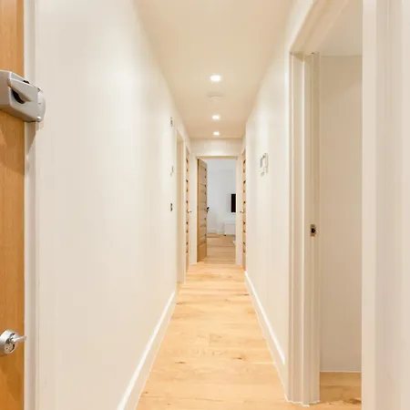 דירה Bnbnova - 2br 2ba In Fitzrovia & Soho לונדון