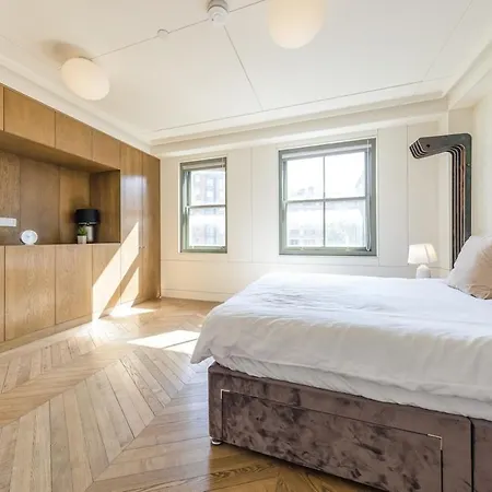 Holiday home Entire Primrose Hill Townhouse - Modern Oasis #1