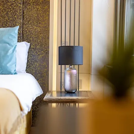 Entire Primrose Hill Townhouse - Modern Oasis #2 Holiday home London