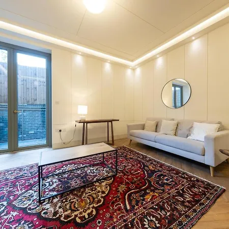 Entire Primrose Hill Townhouse - Modern Oasis #2 Holiday home London