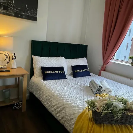 Lovely 1bedroom For 6ppl In Whitechapel, 1min Away To Dlr Station * Londres