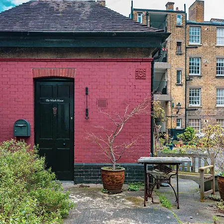 Apartment Historic Detached House With Private Courtyard London