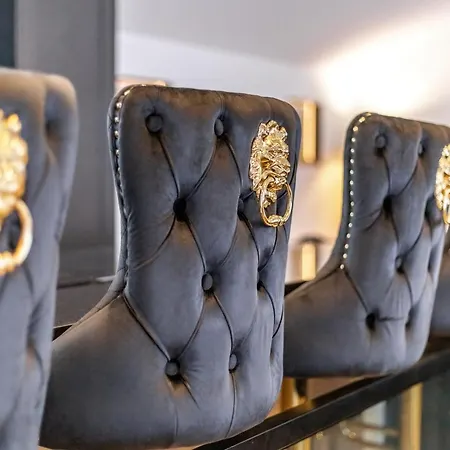 Billionaires 3 Bedroom Ultra Luxury Knightsbridge Hideaway By Harrods