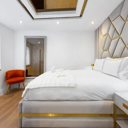Billionaires 3 Bedroom Ultra Luxury Knightsbridge Hideaway By Harrods Apartment London