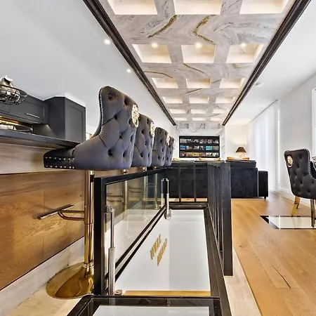 Billionaires 3 Bedroom Ultra Luxury Knightsbridge Hideaway By Harrods