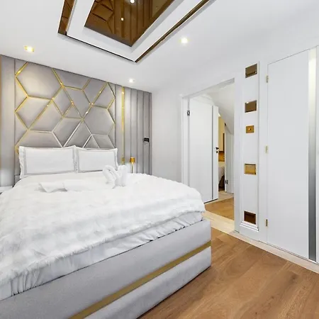 Billionaires 3 Bedroom Ultra Luxury Knightsbridge Hideaway By Harrods Apartment *