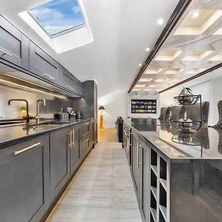 Apartment Billionaires 3 Bedroom Ultra Luxury Knightsbridge Hideaway By Harrods *