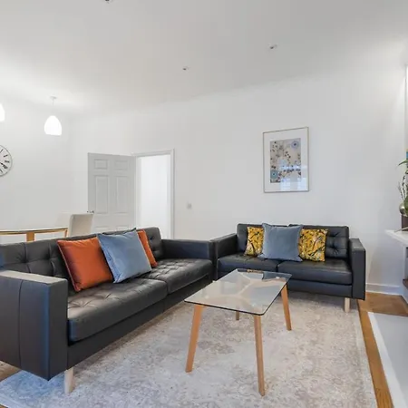Trendy South Kensington Flat Near Museums & Tube *