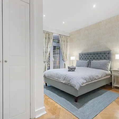 Trendy South Kensington Flat Near Museums & Tube * London
