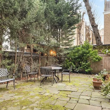 Trendy South Kensington Flat Near Museums & Tube Apartment