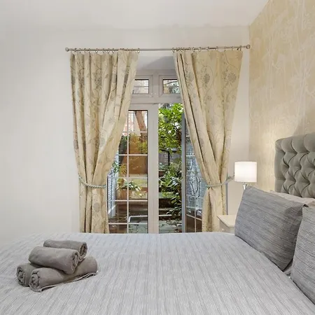 Apartment Trendy South Kensington Flat Near Museums & Tube *