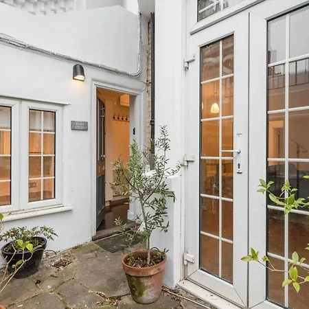 Apartment Trendy South Kensington Flat Near Museums & Tube London