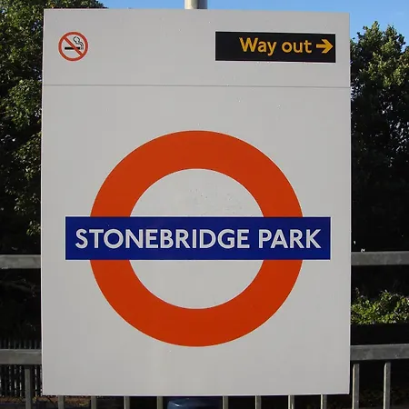 Convenient 2-bed 30min To *