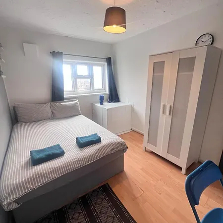 Colebert Avenue Homestay